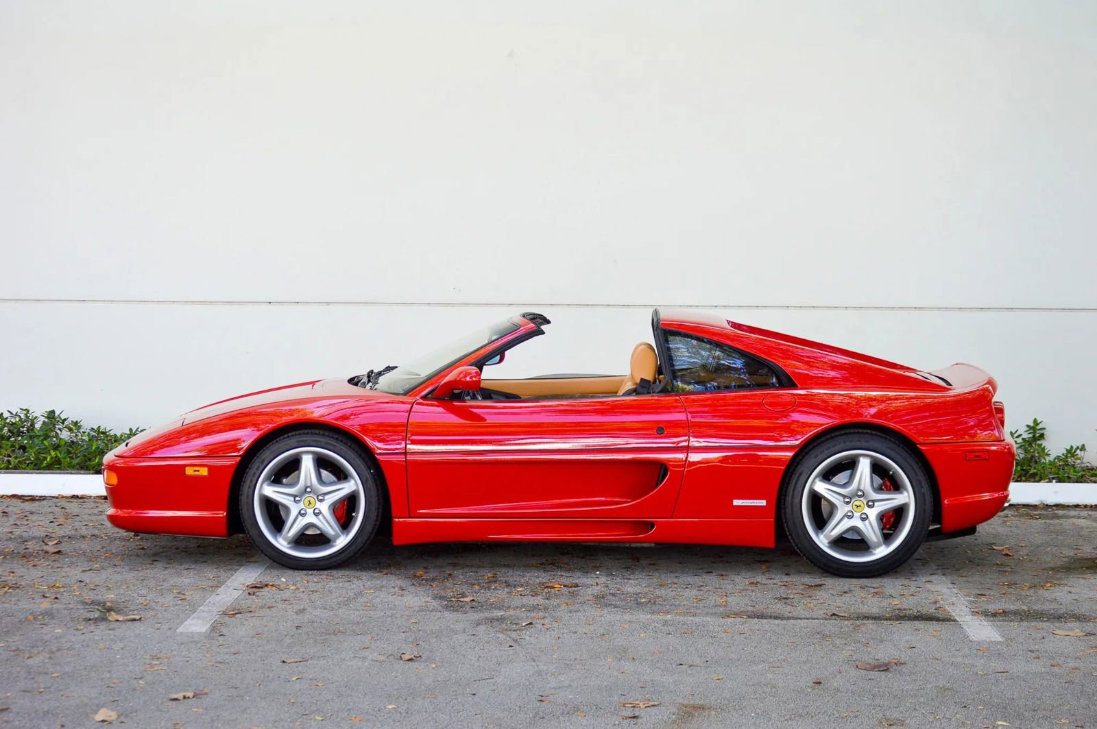 Used 1998 Ferrari F355 GTS image 8
