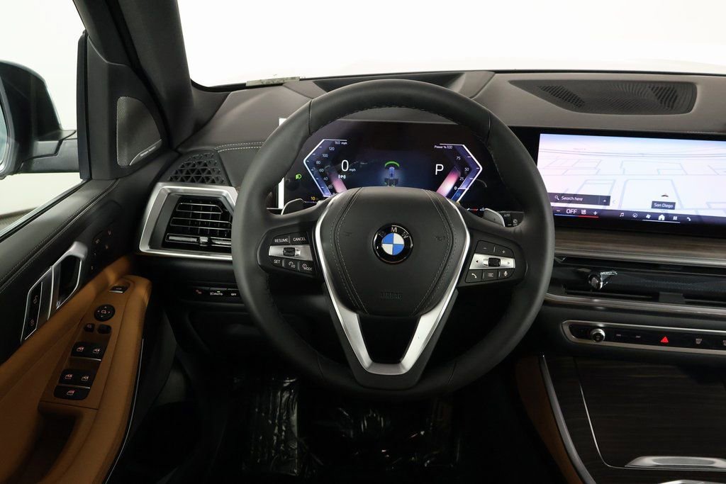 New 2026 BMW X5 xDrive40i w/ Climate Comfort Package image 3