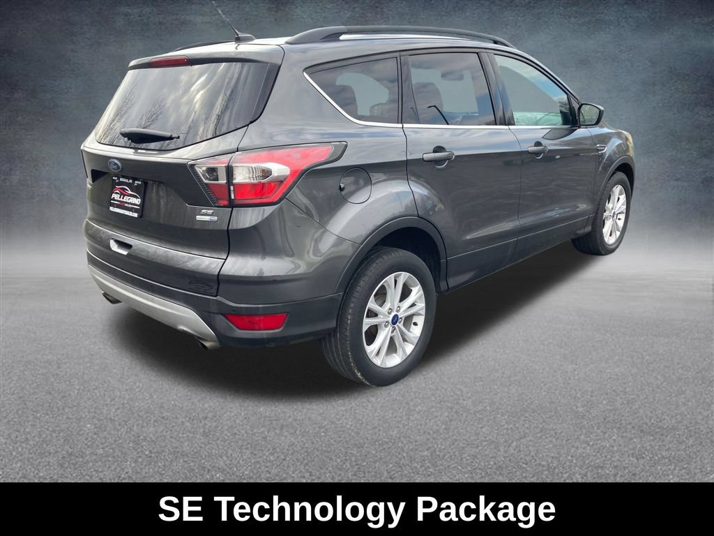 Used 2017 Ford Escape SE w/ SE Leather Comfort Package AWD/4WD image 6