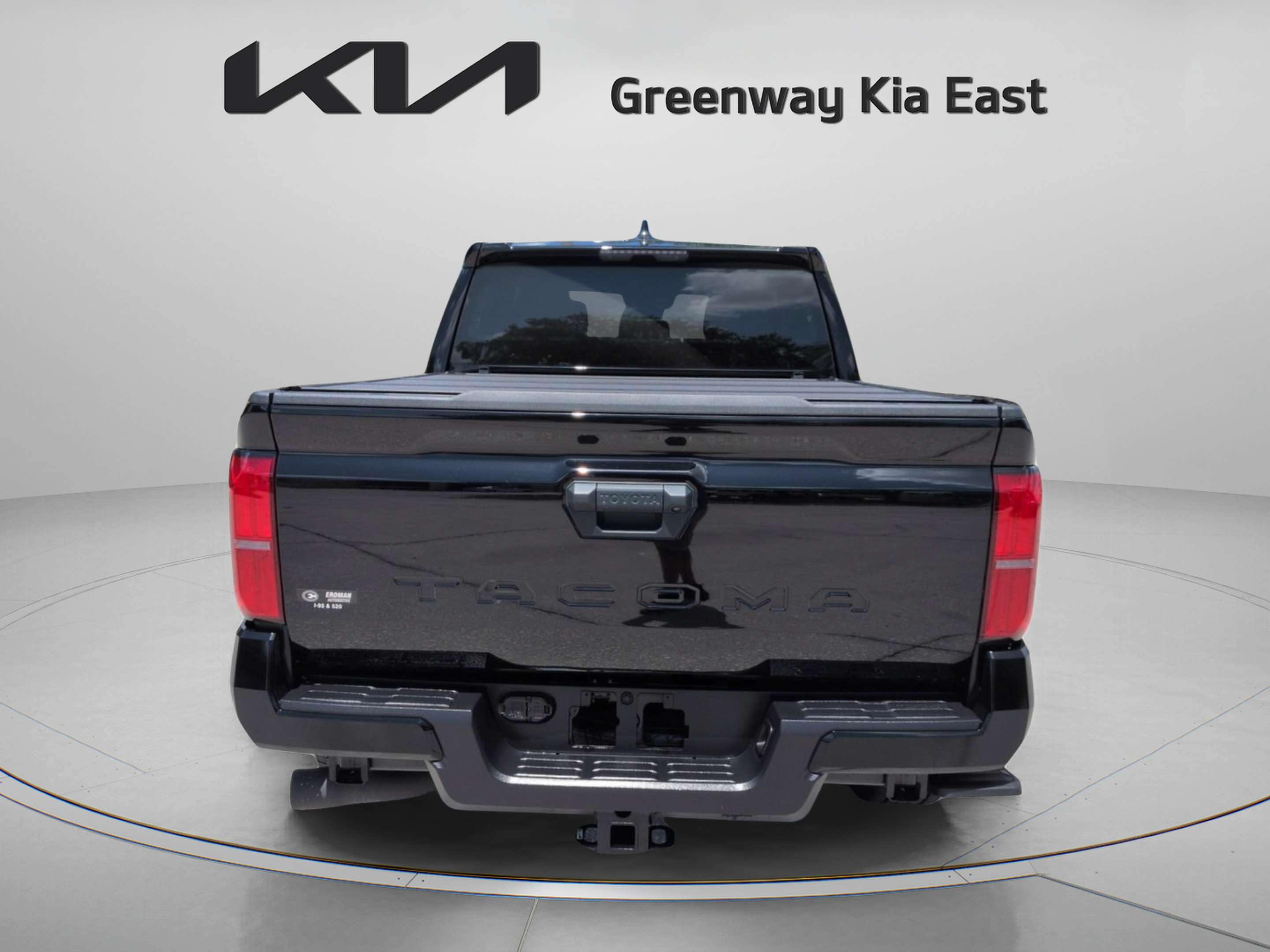 Used 2025 Toyota Tacoma TRD Sport RWD image 7