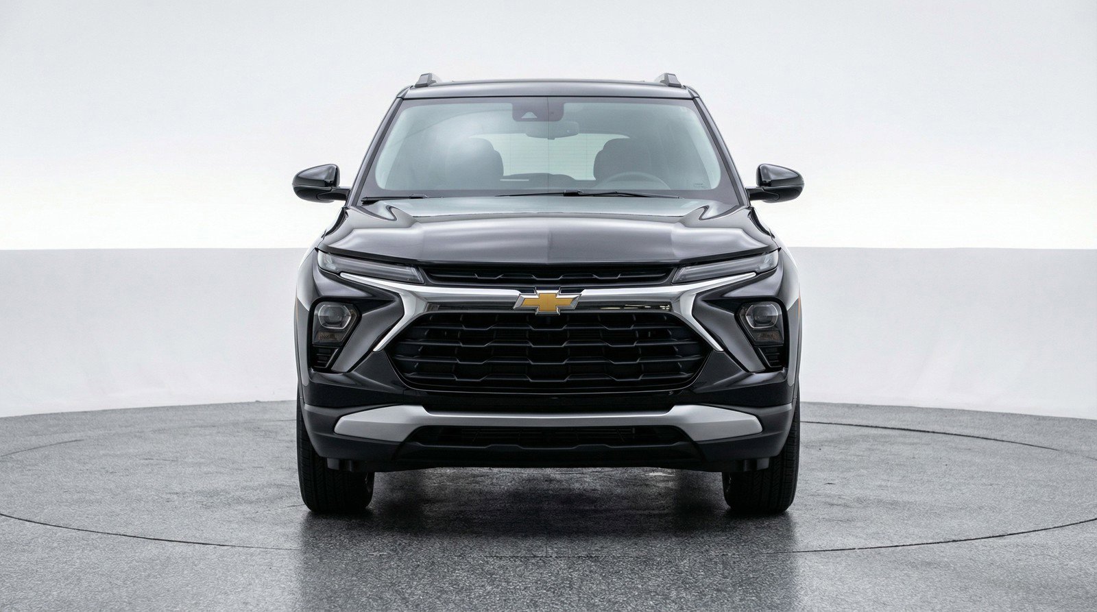 Used 2025 Chevrolet TrailBlazer LT image 2