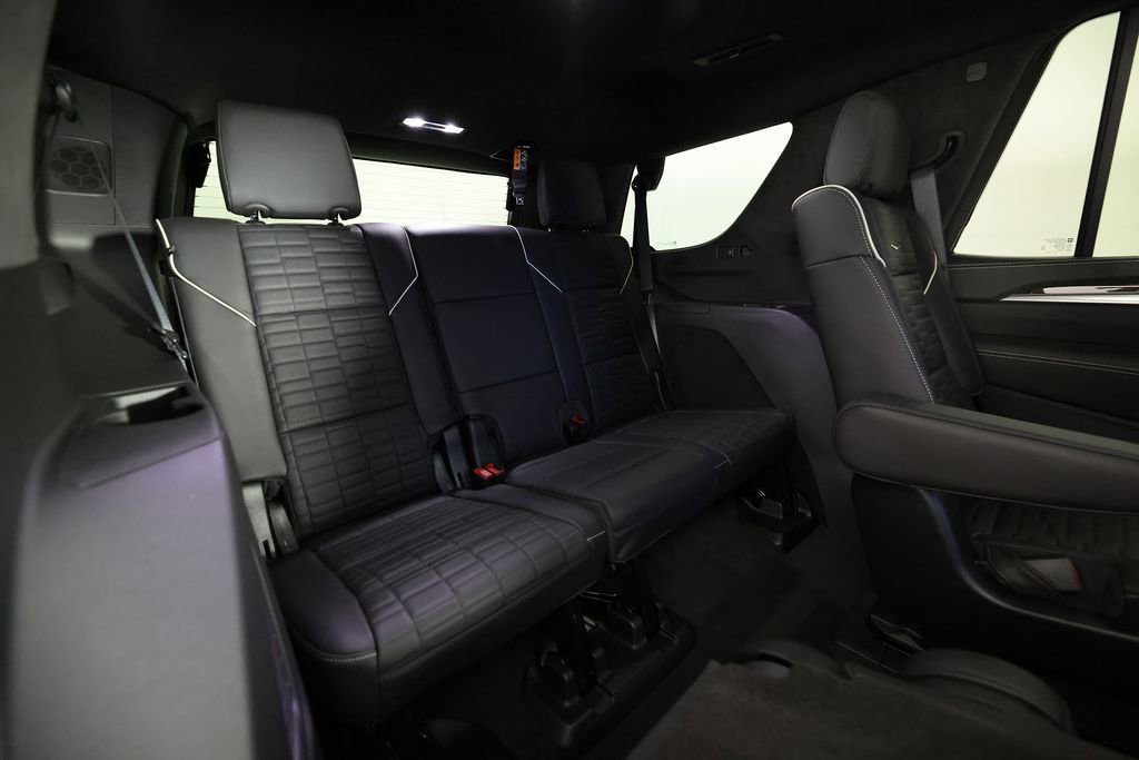 Used 2026 Cadillac Escalade Platinum Sport w/ LPO, ONYX Package AWD/4WD image 12