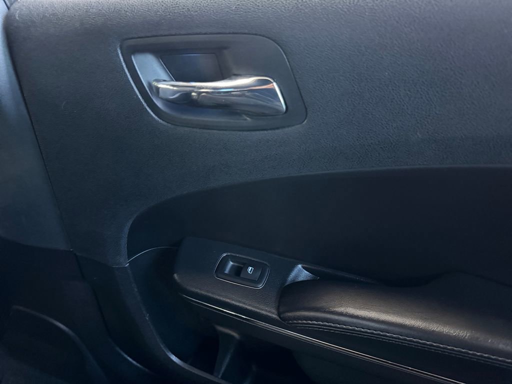Used 2013 Dodge Charger SE w/ Sport Appearance Group RWD image 34