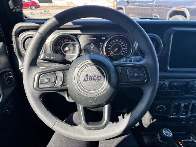 Used 2023 Jeep Wrangler Sport image 16