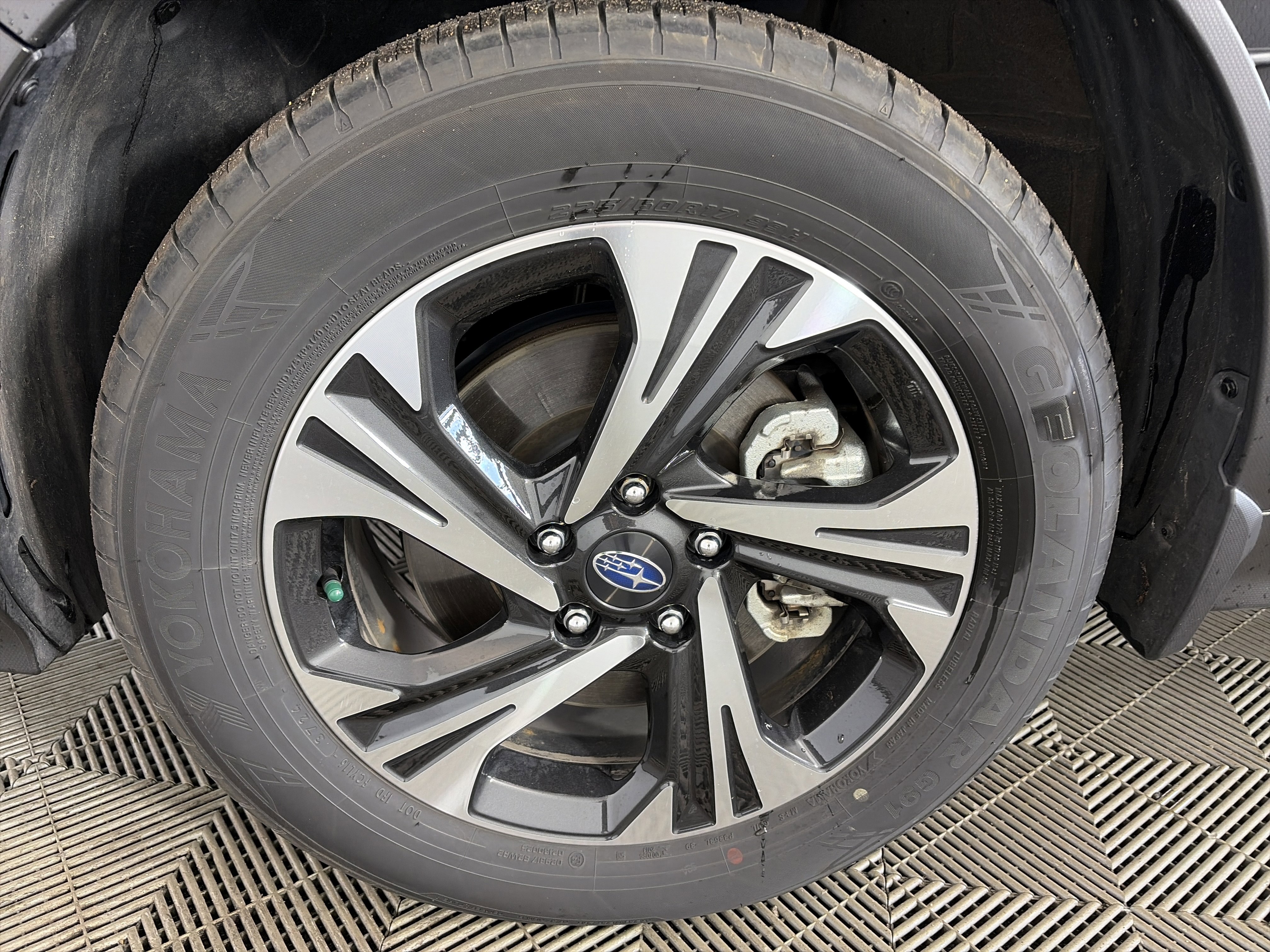 Used 2024 Subaru Crosstrek 2.0i Premium w/ Crosstrek Mirror Package image 13