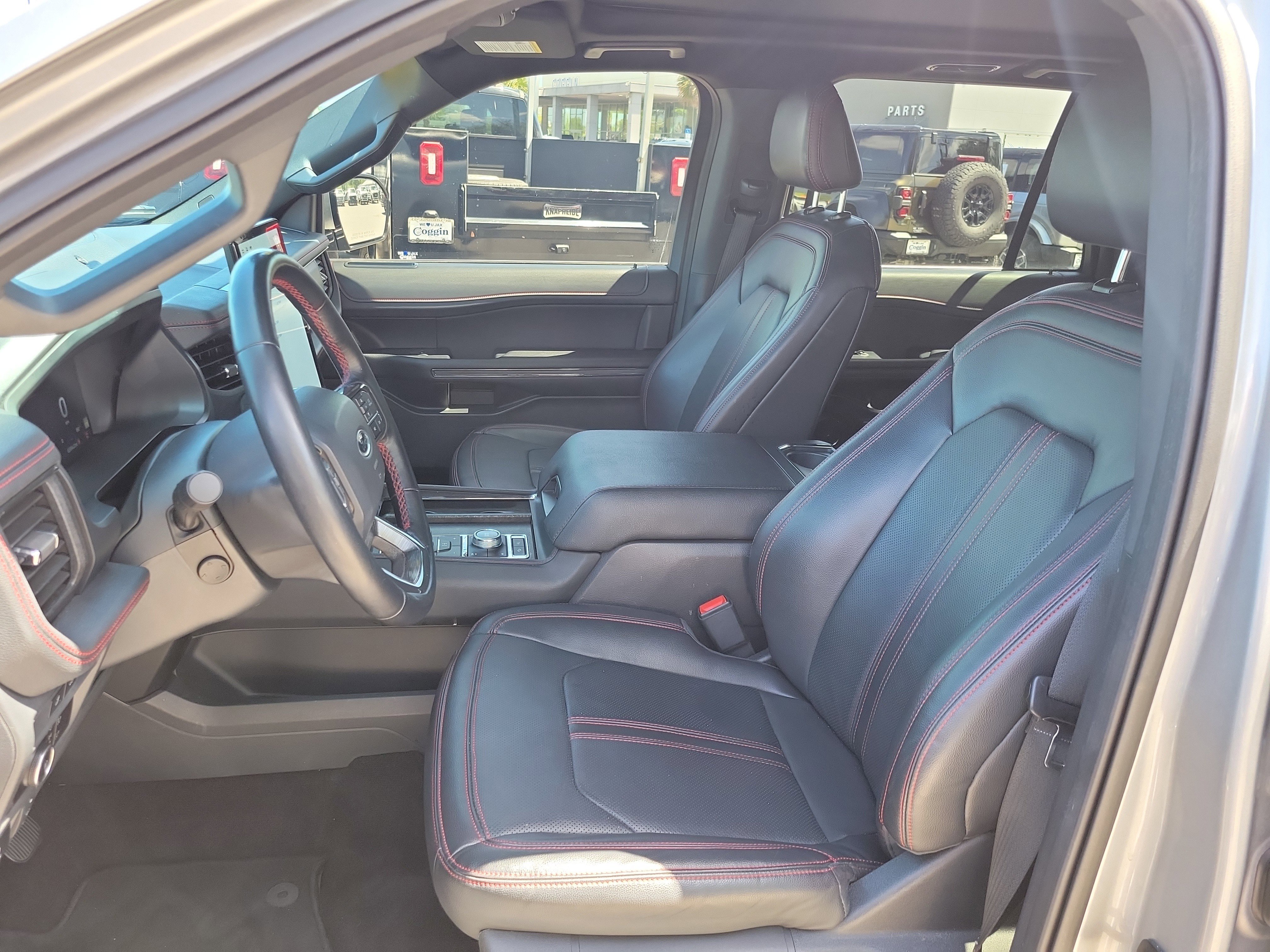 Used 2023 Ford Expedition Max Limited image 8