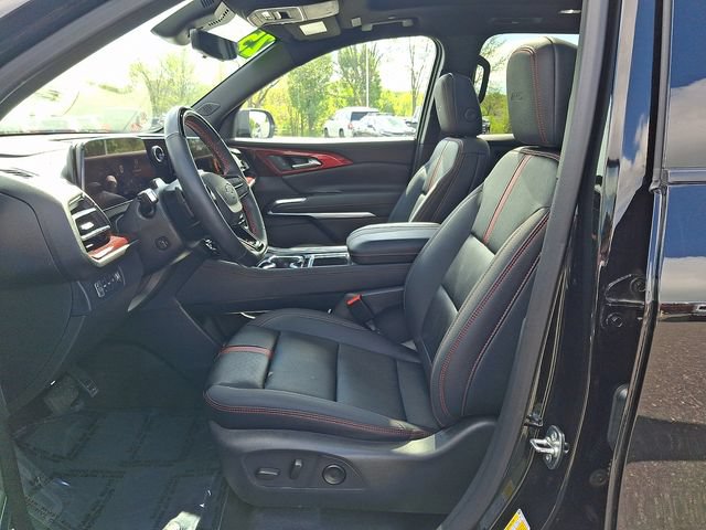 Certified 2025 Chevrolet Traverse RS AWD/4WD image 15