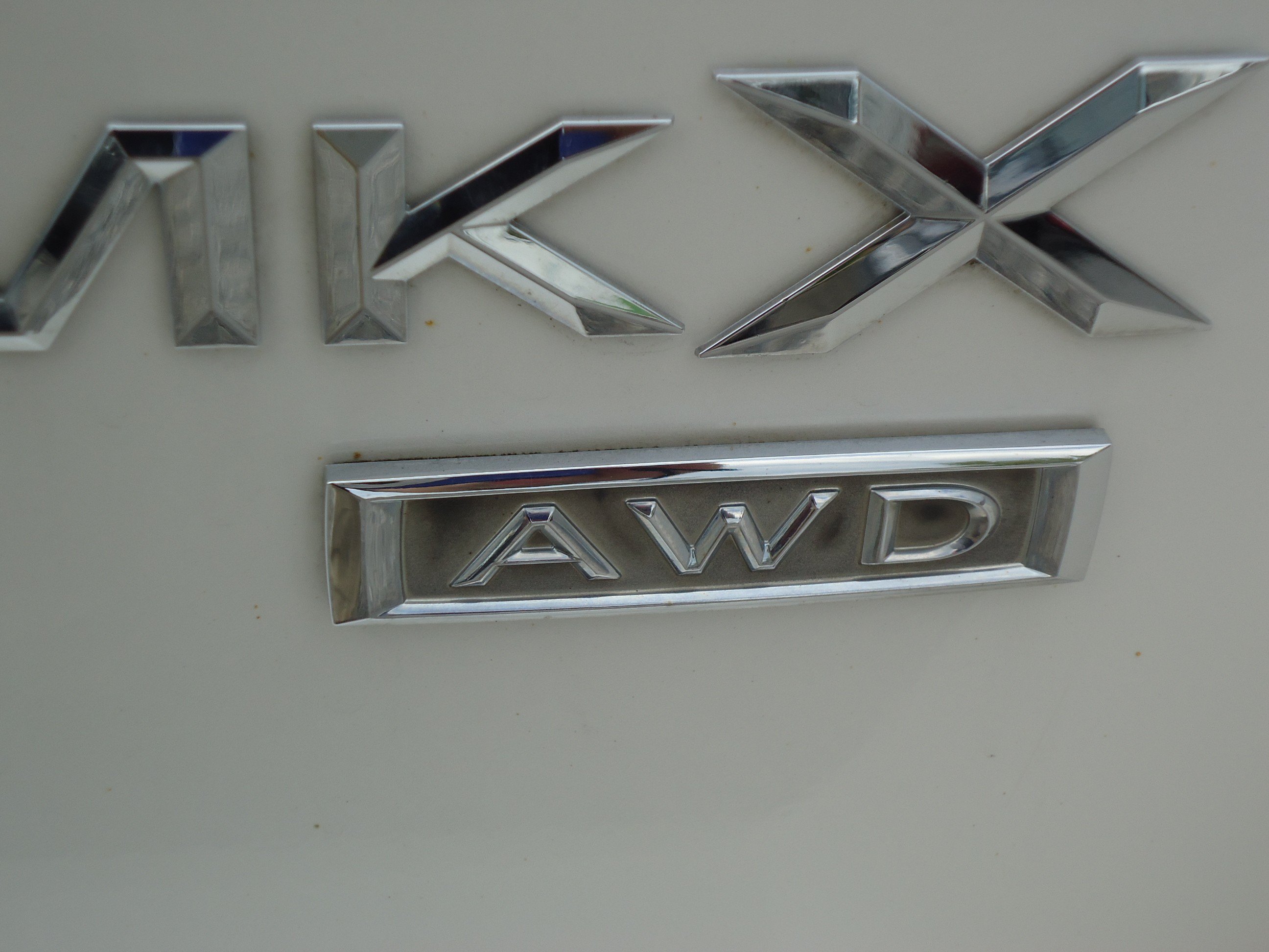 Used 2010 Lincoln MKX AWD image 10