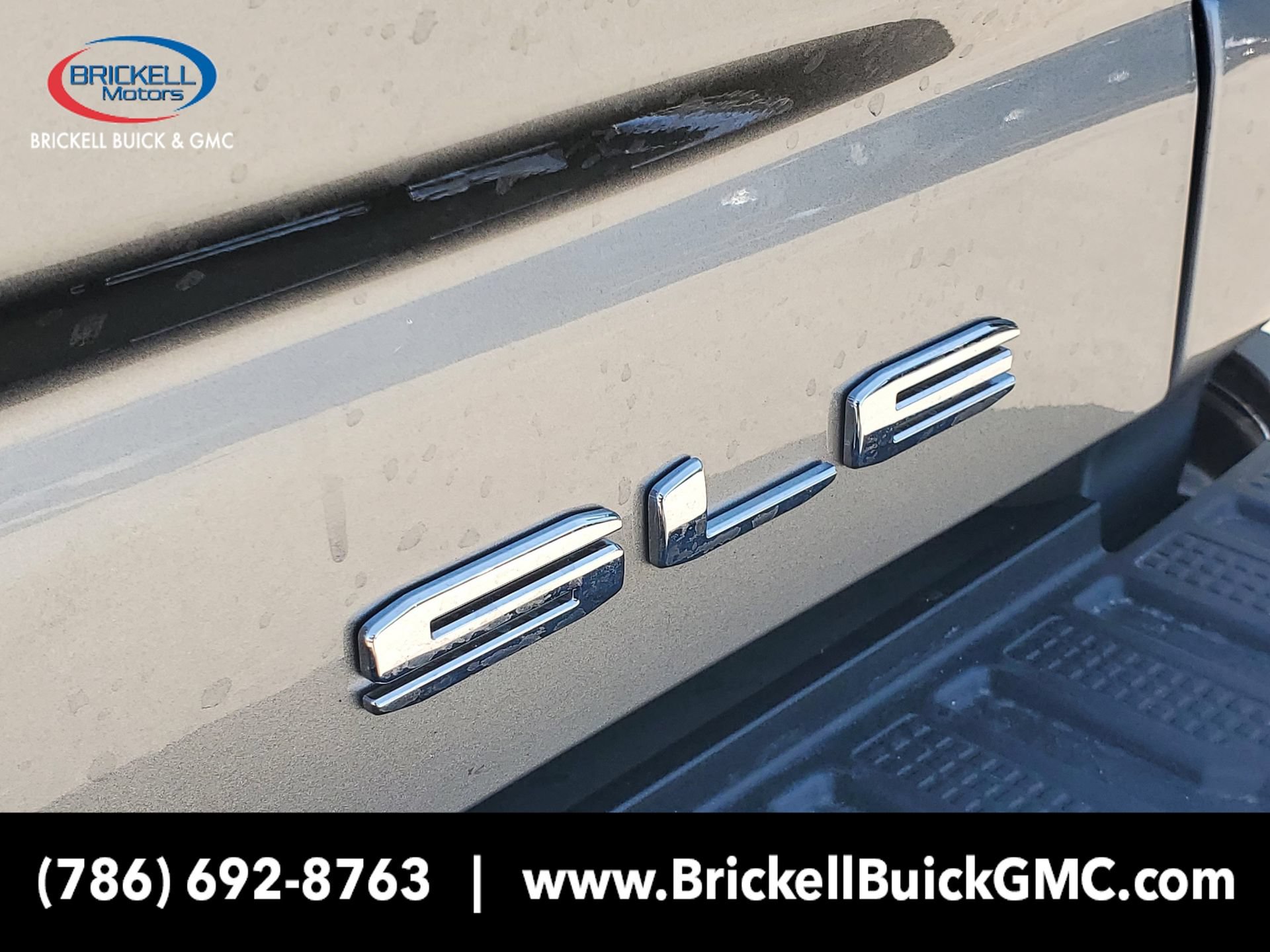 New 2026 GMC Sierra 2500 SLE w/ Max Trailering Package AWD/4WD image 7
