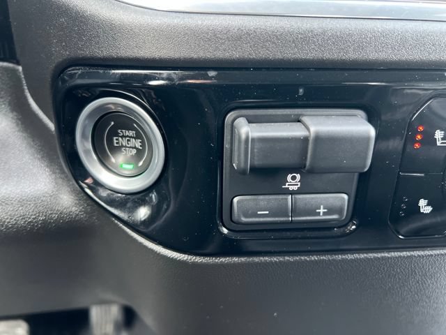 Used 2024 Chevrolet Silverado 2500 LTZ AWD/4WD image 28