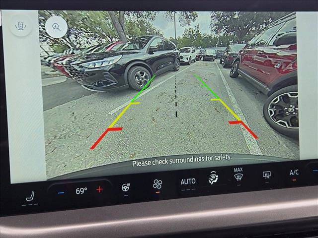 New 2025 Ford Escape SE image 13