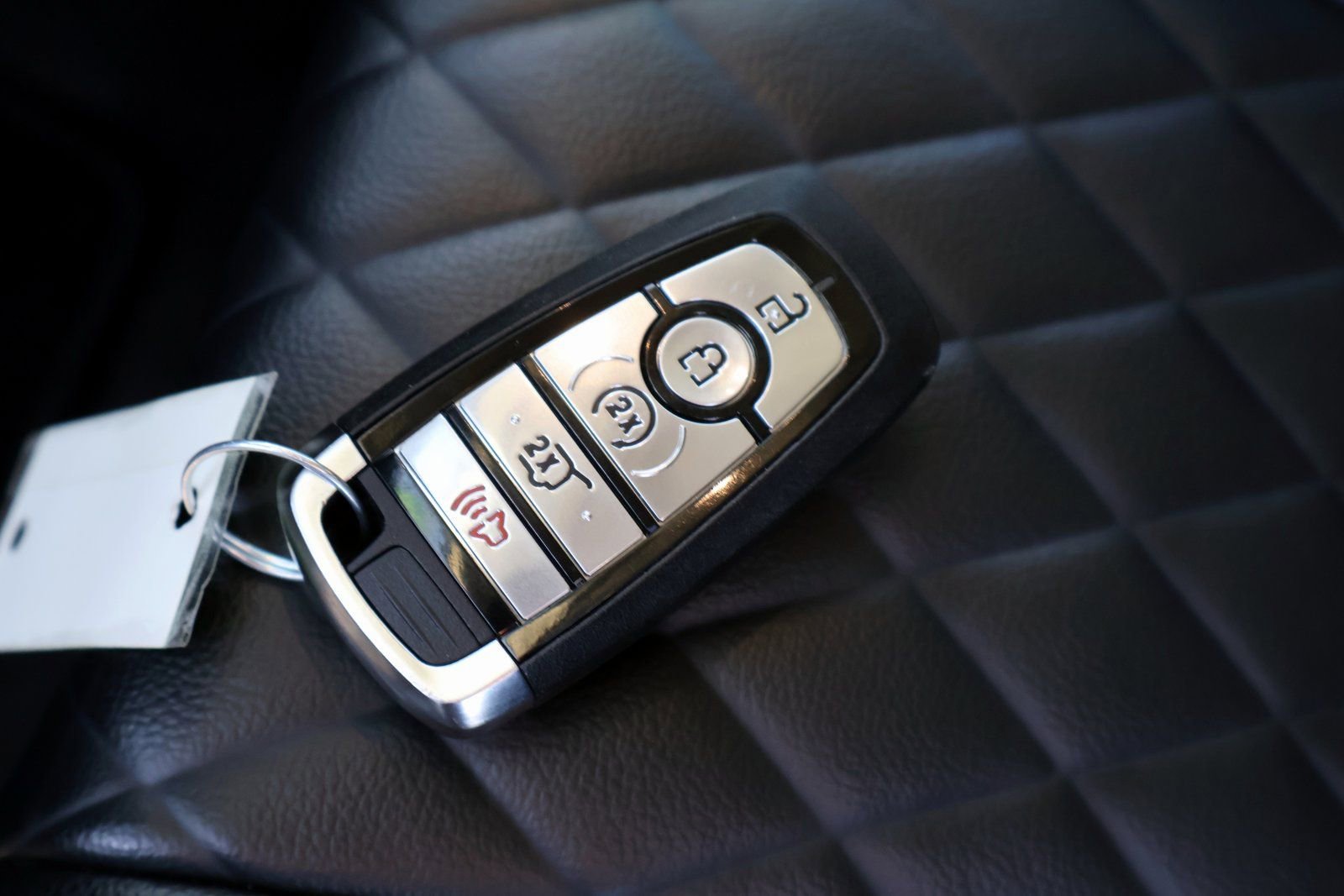 Used 2023 Ford Edge Titanium image 35