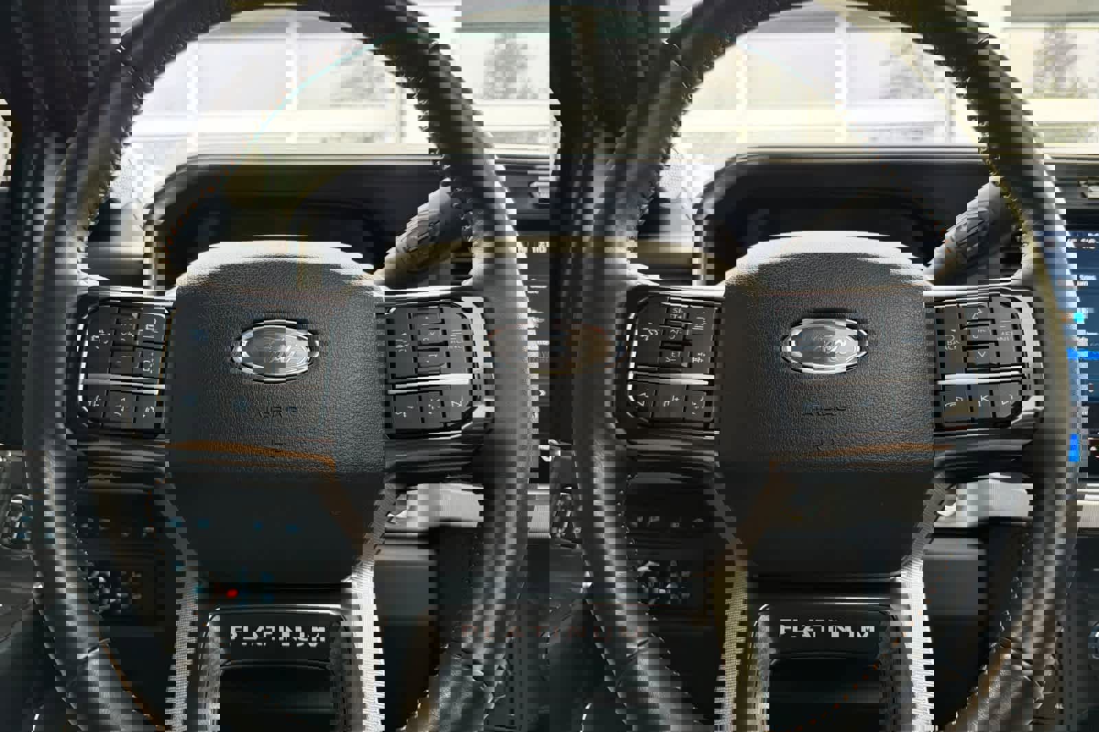 Used 2024 Ford F350 Platinum w/ FX4 Off-Road Package image 25