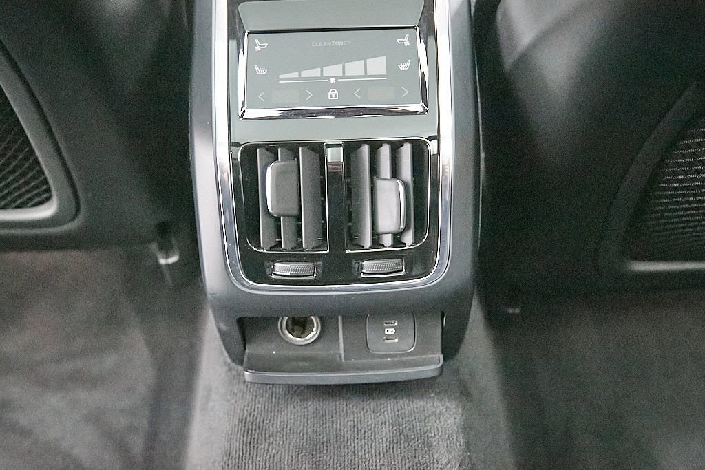 Certified 2023 Volvo S90 B6 Ultimate w/ Lounge Package image 22