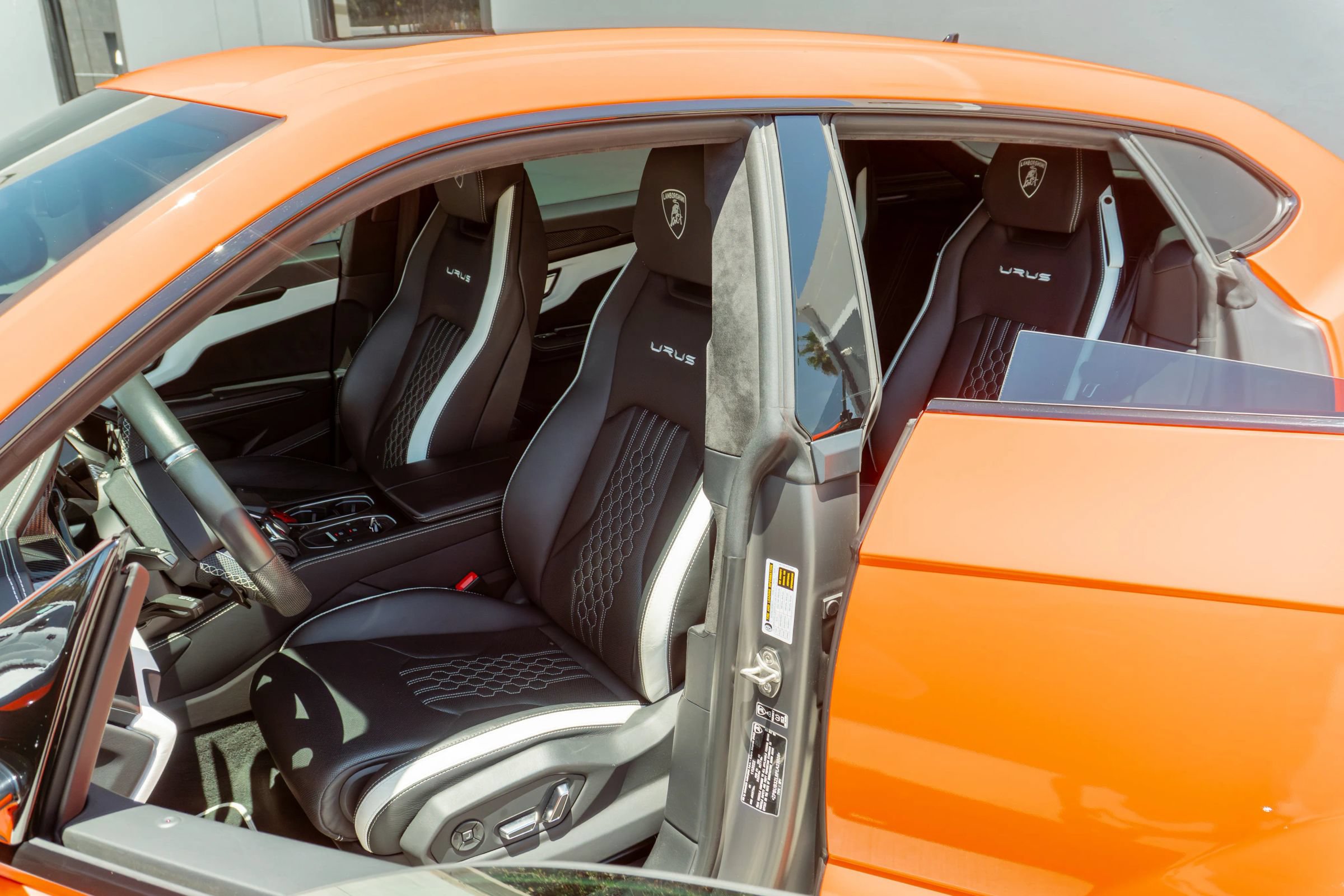 Used 2023 Lamborghini Urus S AWD/4WD image 48