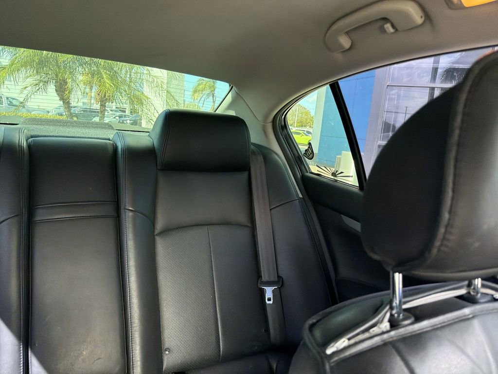 Used 2013 INFINITI G37 Journey RWD image 15