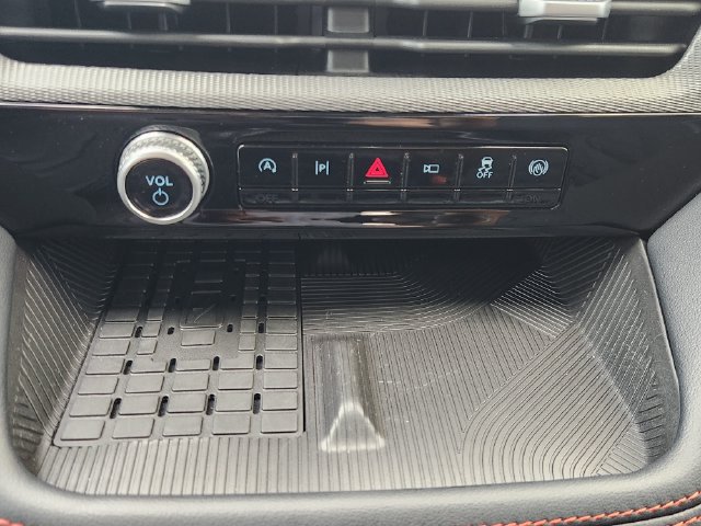 Used 2025 Ford Explorer ST-Line w/ Premium Package RWD image 22
