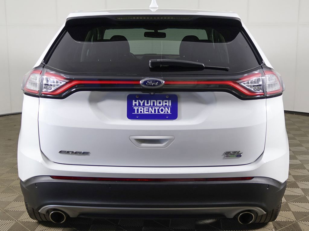 Used 2017 Ford Edge SEL w/ Equipment Group 201A AWD/4WD image 11