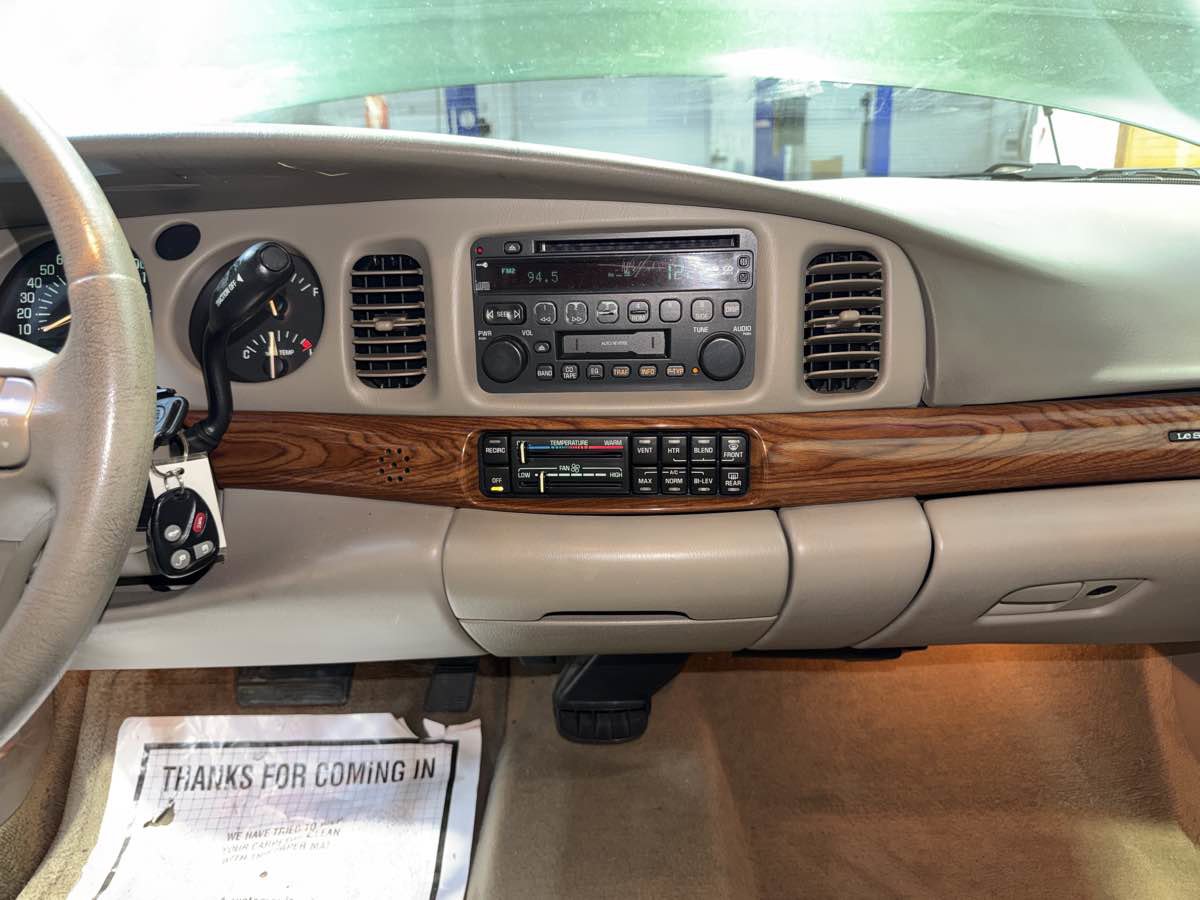 Used 2003 Buick Le Sabre Custom w/ Luxury Package FWD image 20