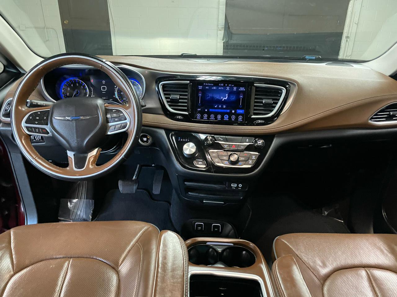 Used 2017 Chrysler Pacifica Limited FWD image 23
