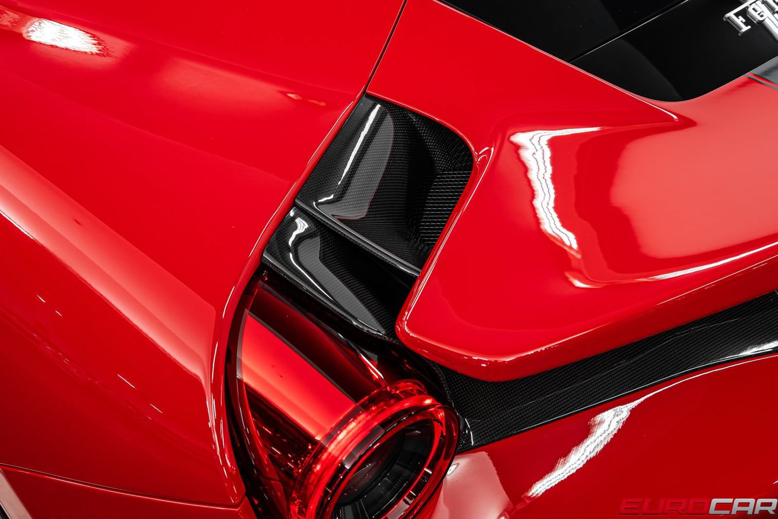 Used 2019 Ferrari 488 Pista Coupe RWD image 24