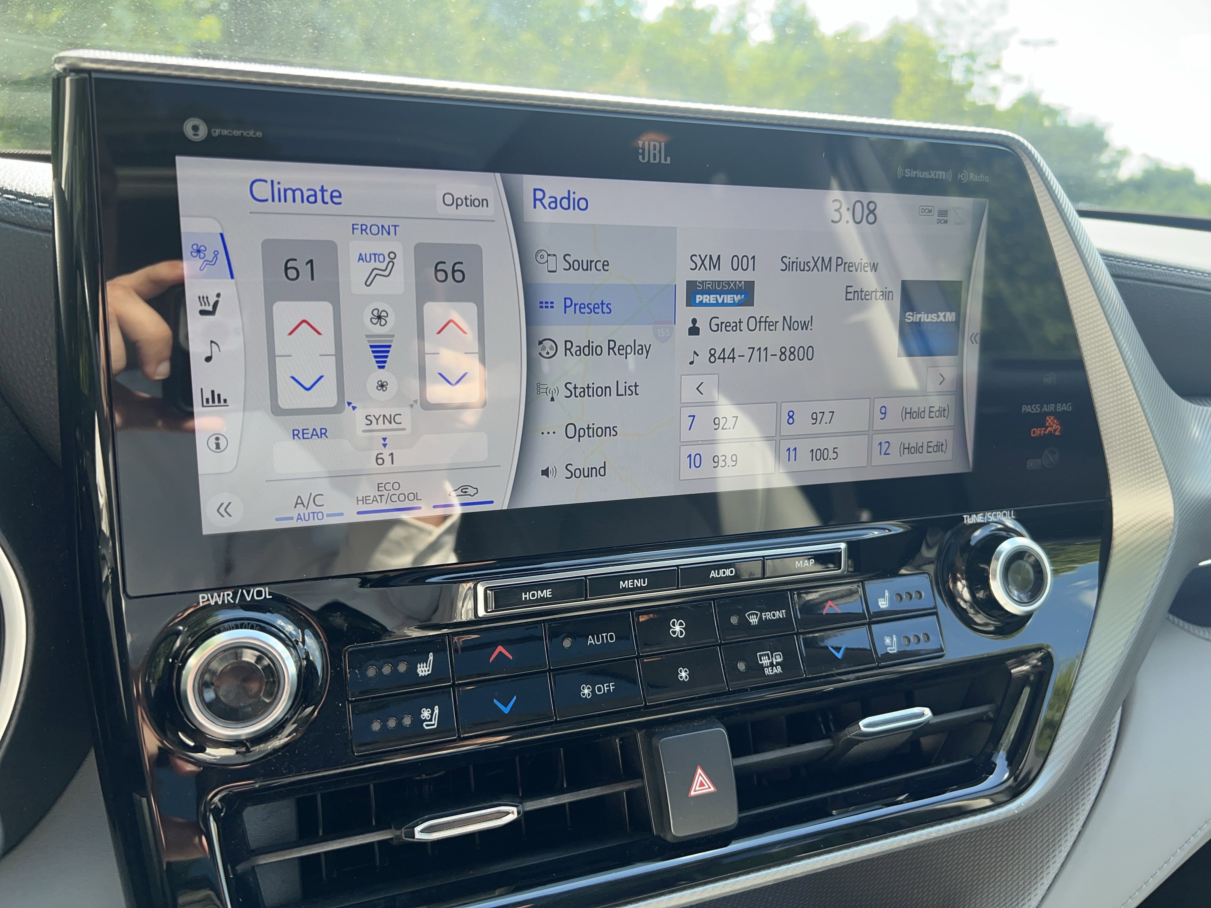 Used 2021 Toyota Highlander Platinum image 19