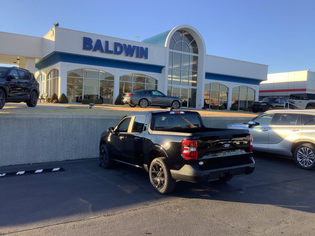 New 2025 Ford Maverick XLT w/ Black Appearance Package image 5