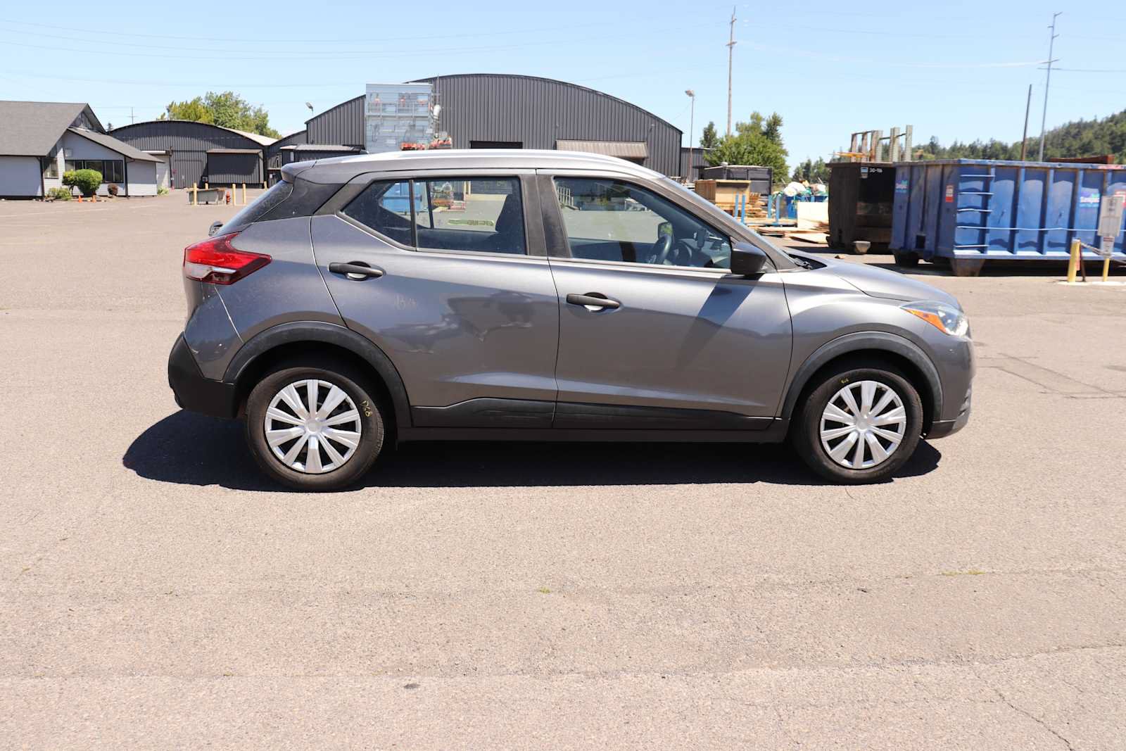 Used 2019 Nissan Kicks S FWD image 4