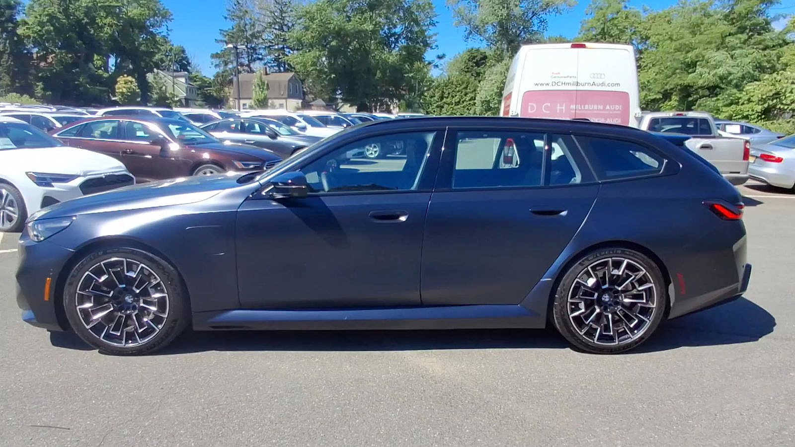 Used 2026 BMW M5 Touring AWD/4WD image 5