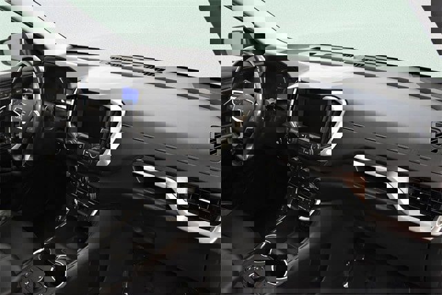 Used 2022 GMC Terrain SLT image 20