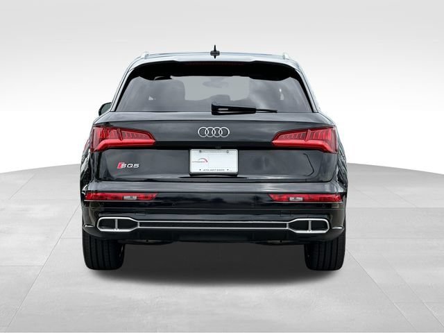 Used 2018 Audi SQ5 Premium Plus w/ S Sport Package AWD/4WD image 4