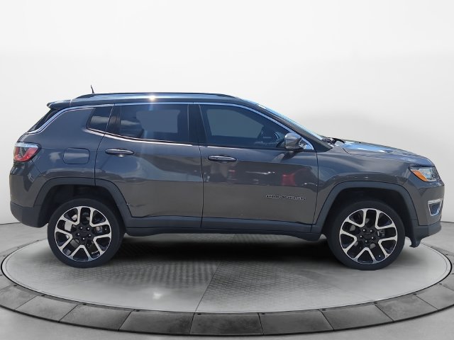 Used 2018 Jeep Compass Limited w/ Navigation Group AWD/4WD image 6