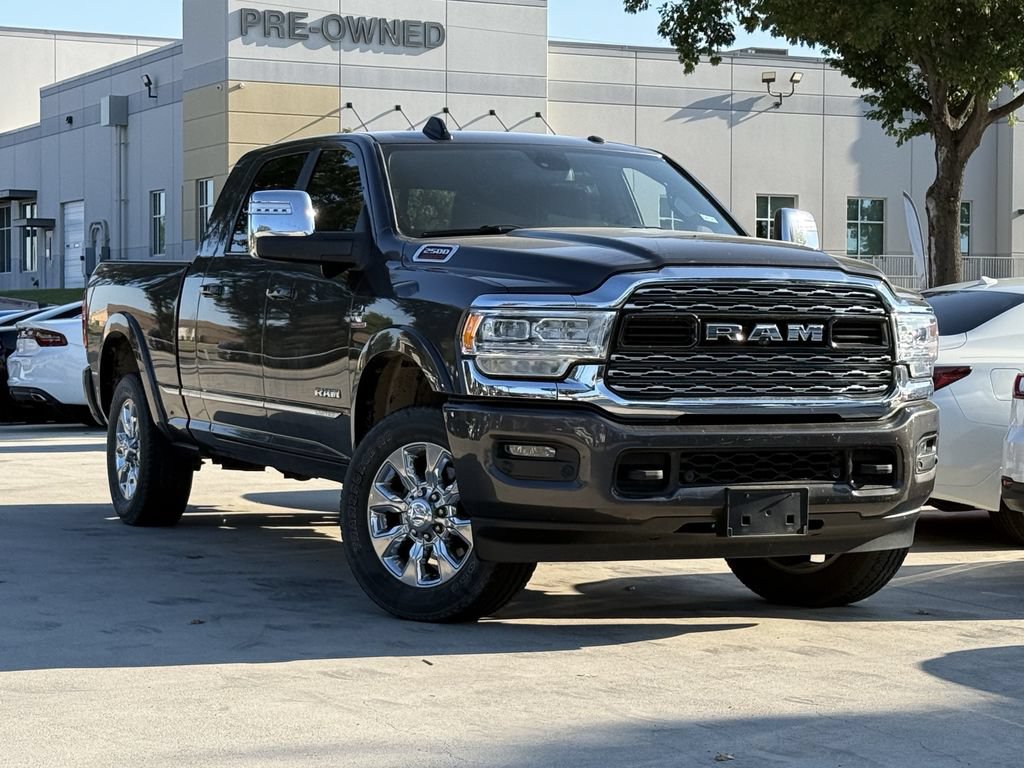 Used 2023 RAM 2500 Limited w/ Towing Technology Group AWD/4WD image 2