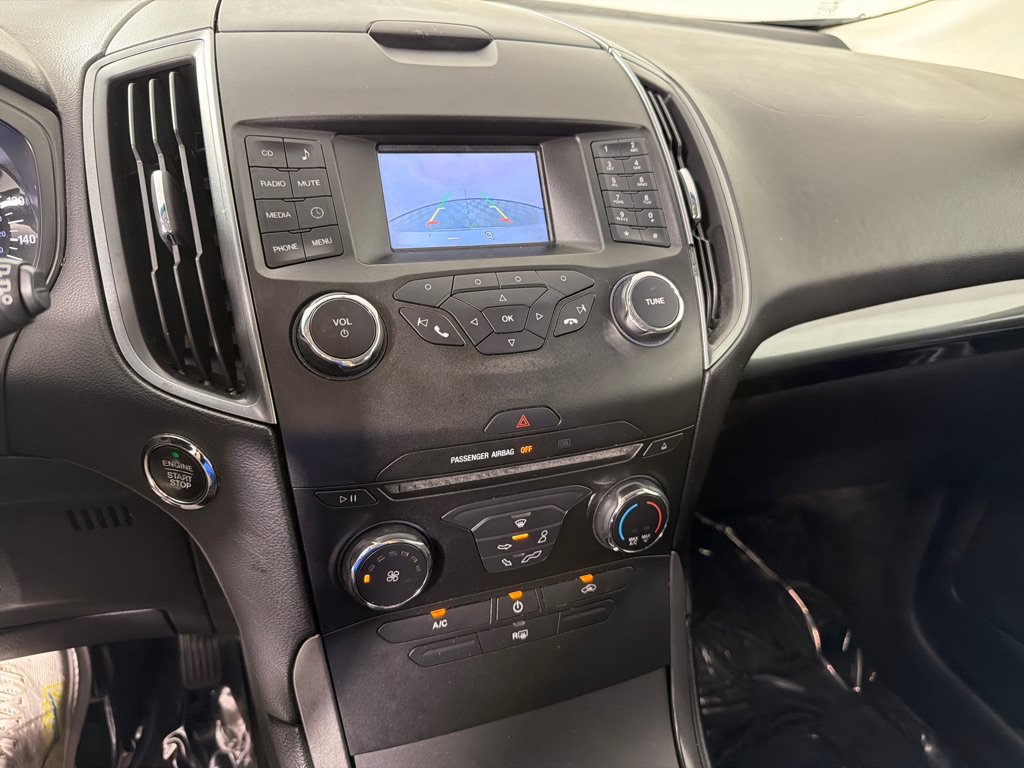 Used 2015 Ford Edge SE AWD/4WD image 16