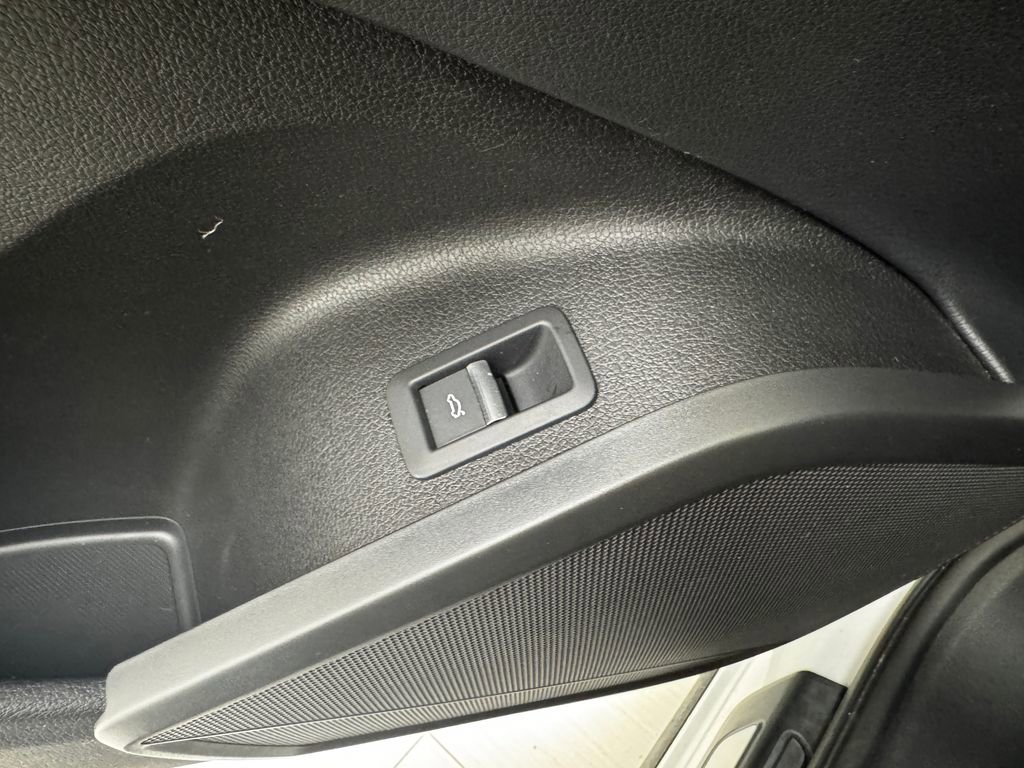 Used 2018 Audi Q5 2.0T Premium Plus w/ Premium Plus Package image 25