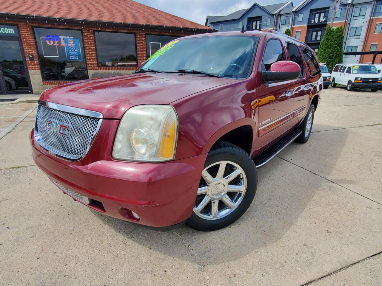Used 2007 GMC Yukon XL Denali AWD/4WD image 3