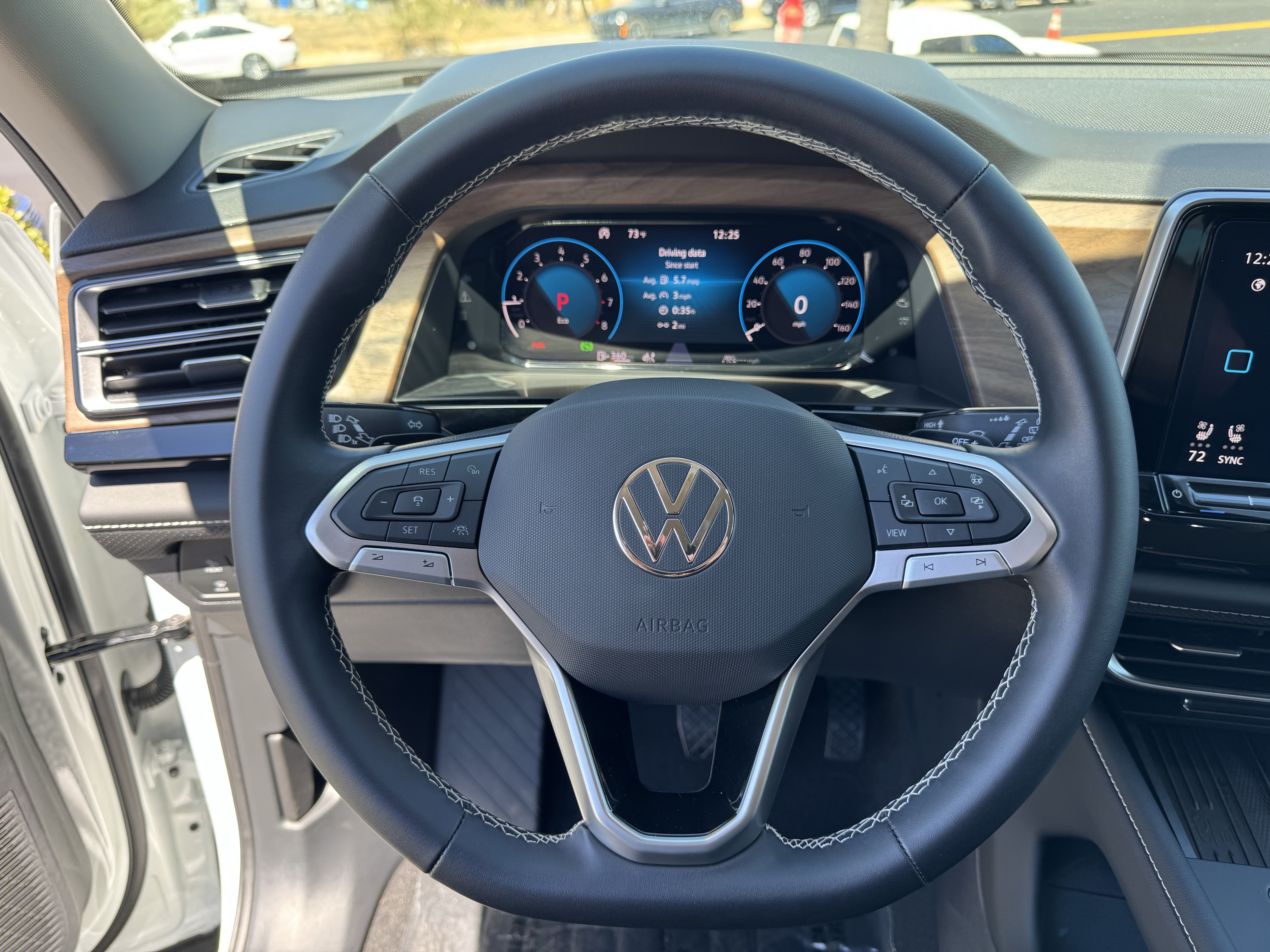 Used 2026 Volkswagen Atlas SE FWD image 18