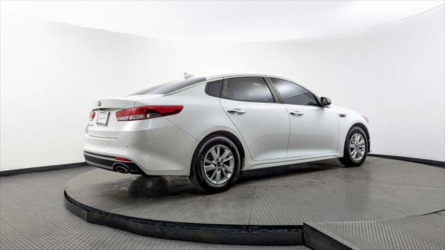 Used 2018 Kia Optima LX image 8