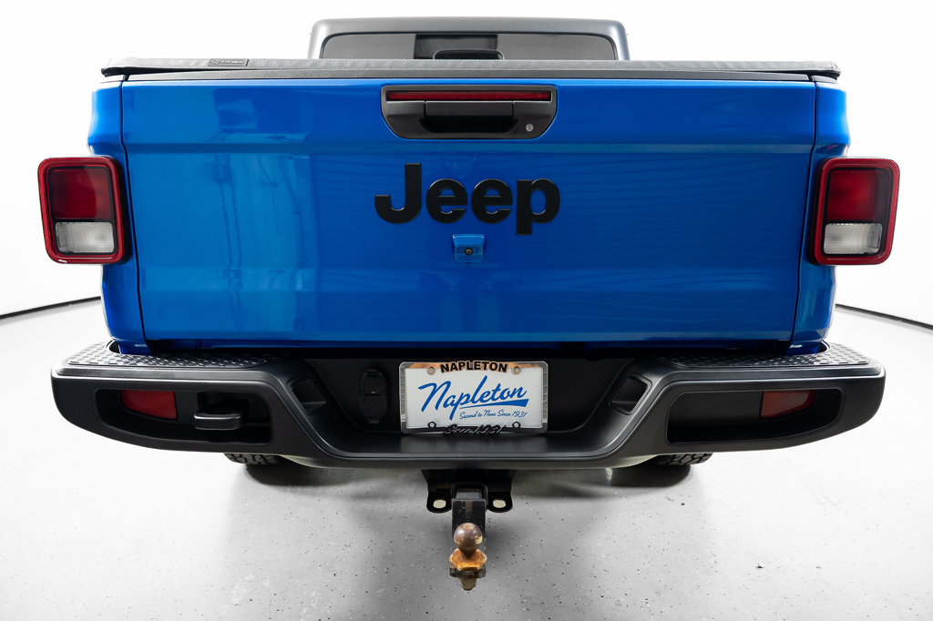 Used 2023 Jeep Gladiator Sport AWD/4WD image 11
