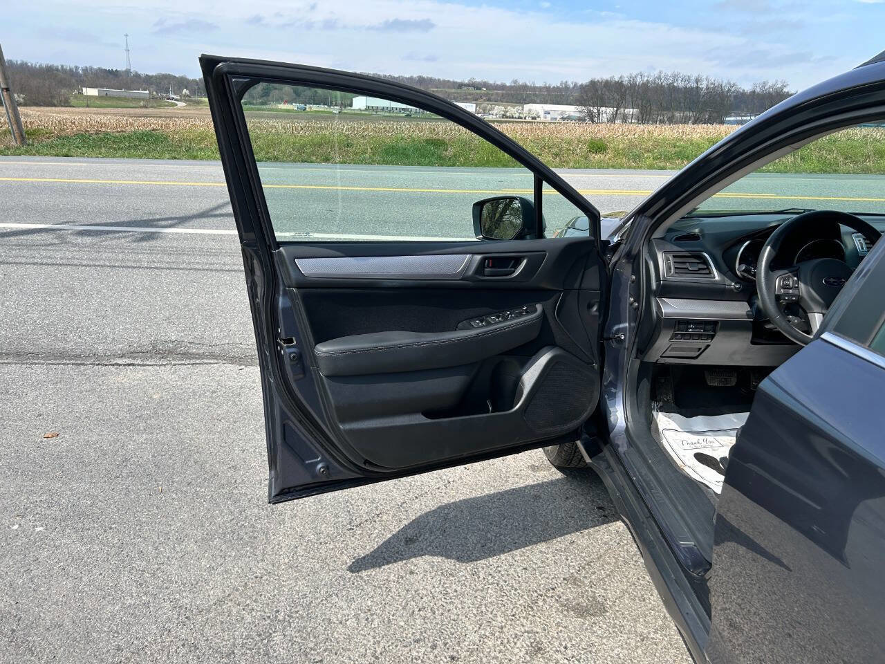 Used 2015 Subaru Outback 2.5i image 16