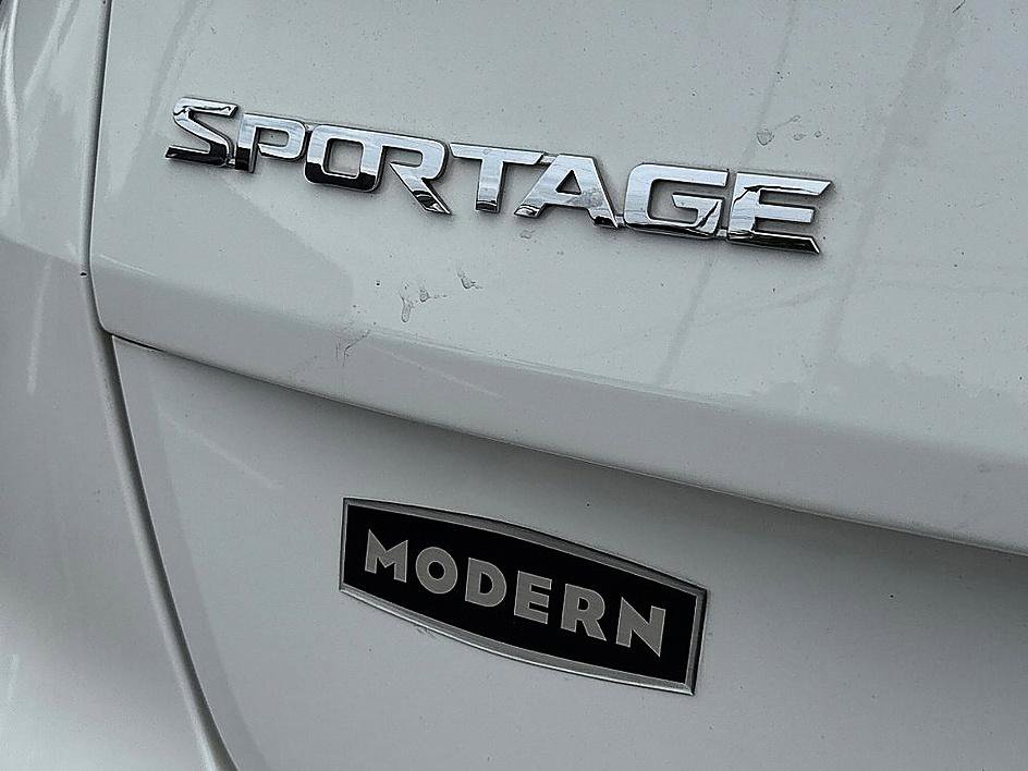 Used 2020 Kia Sportage LX FWD image 25
