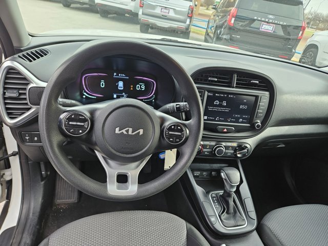 Used 2023 Kia Soul LX w/ Option Group 015 image 11
