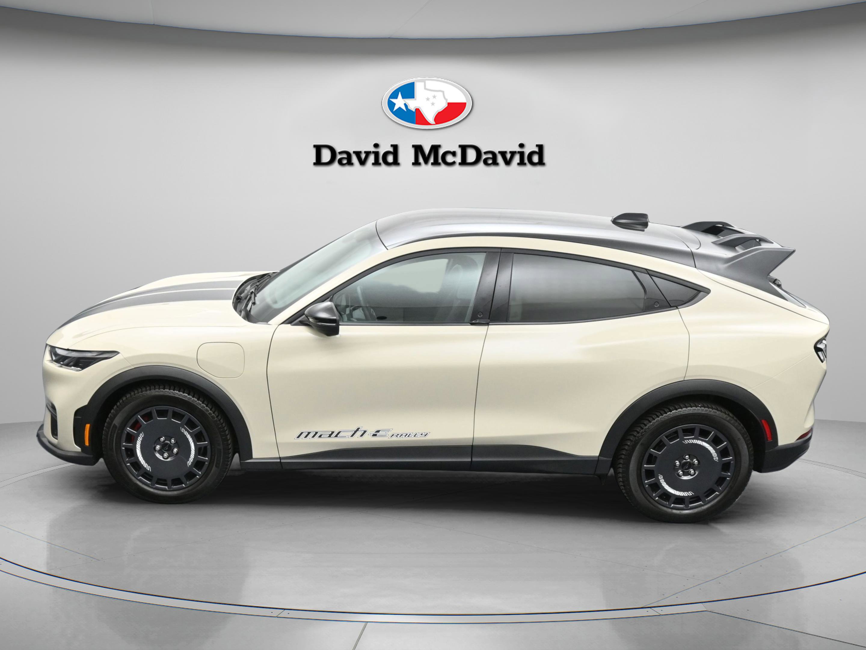 Used 2025 Ford Mustang Mach-E GT AWD/4WD image 4
