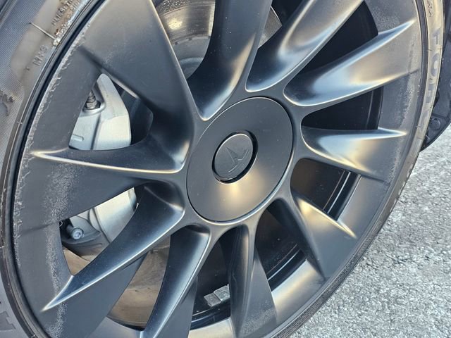 Used 2023 Tesla Model Y Long Range image 7