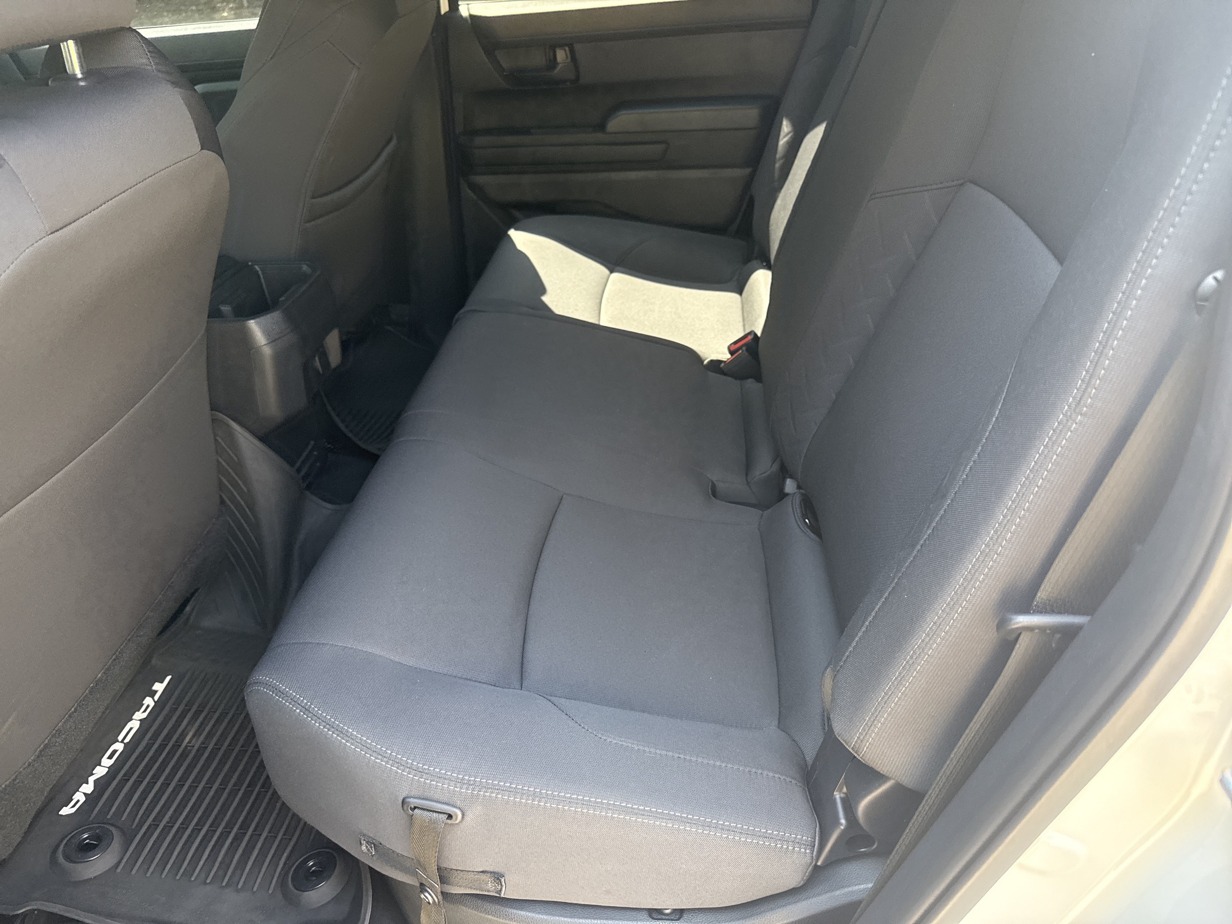 Used 2024 Toyota Tacoma SR5 RWD image 21