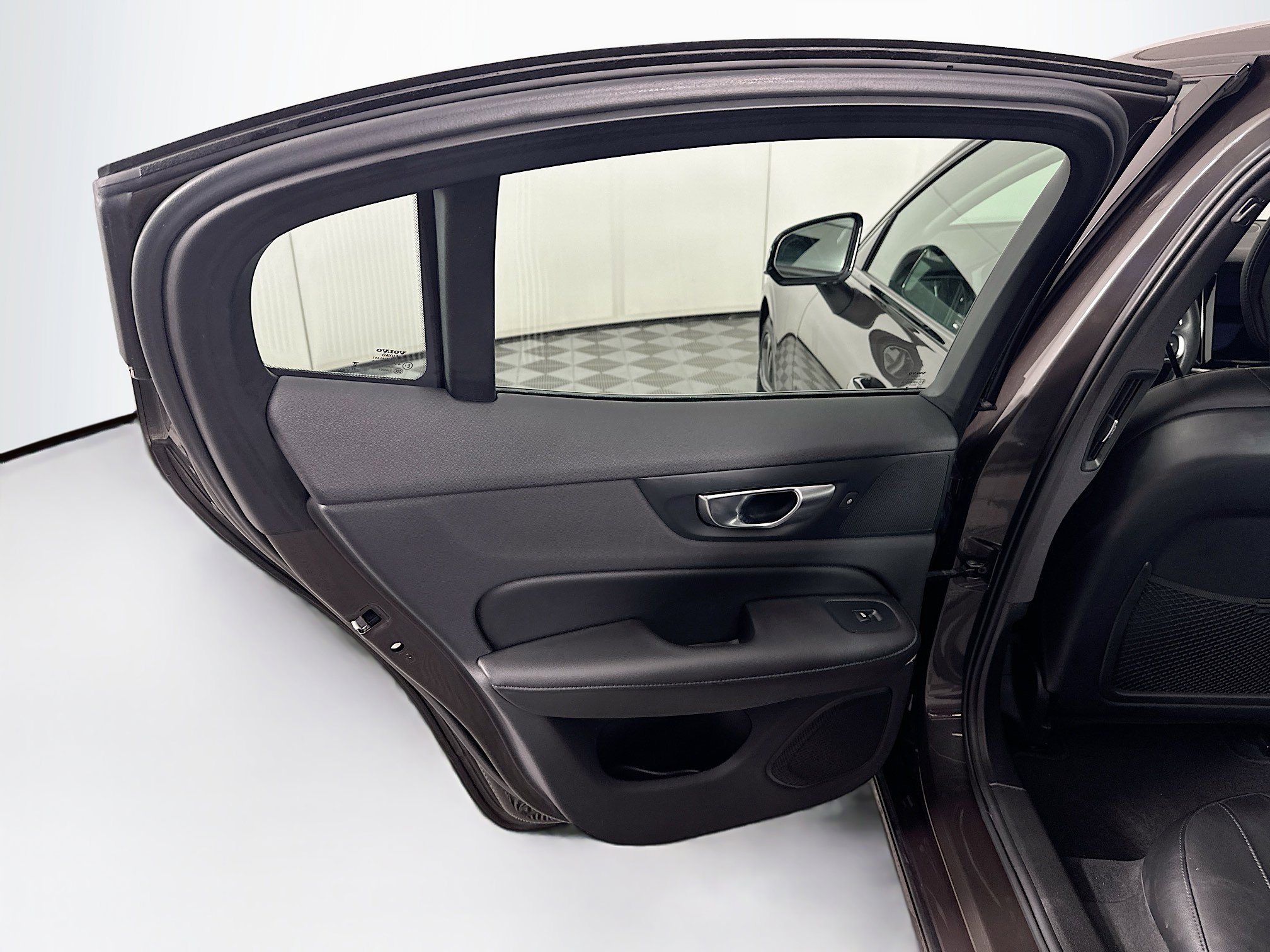 Used 2024 Volvo S60 B5 Core FWD image 26