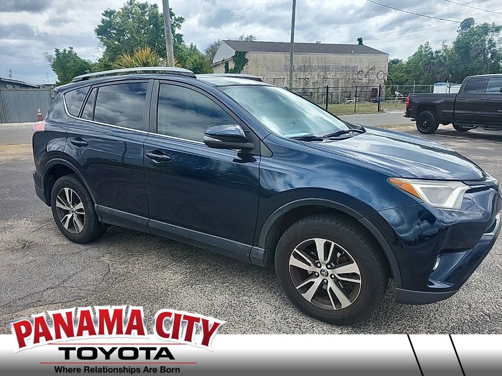 Used 2018 Toyota RAV4 XLE FWD image 1