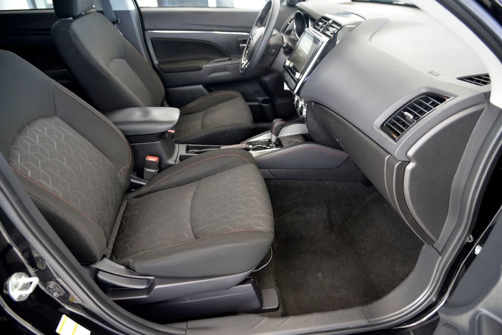 Used 2021 Mitsubishi Outlander Sport LE image 29