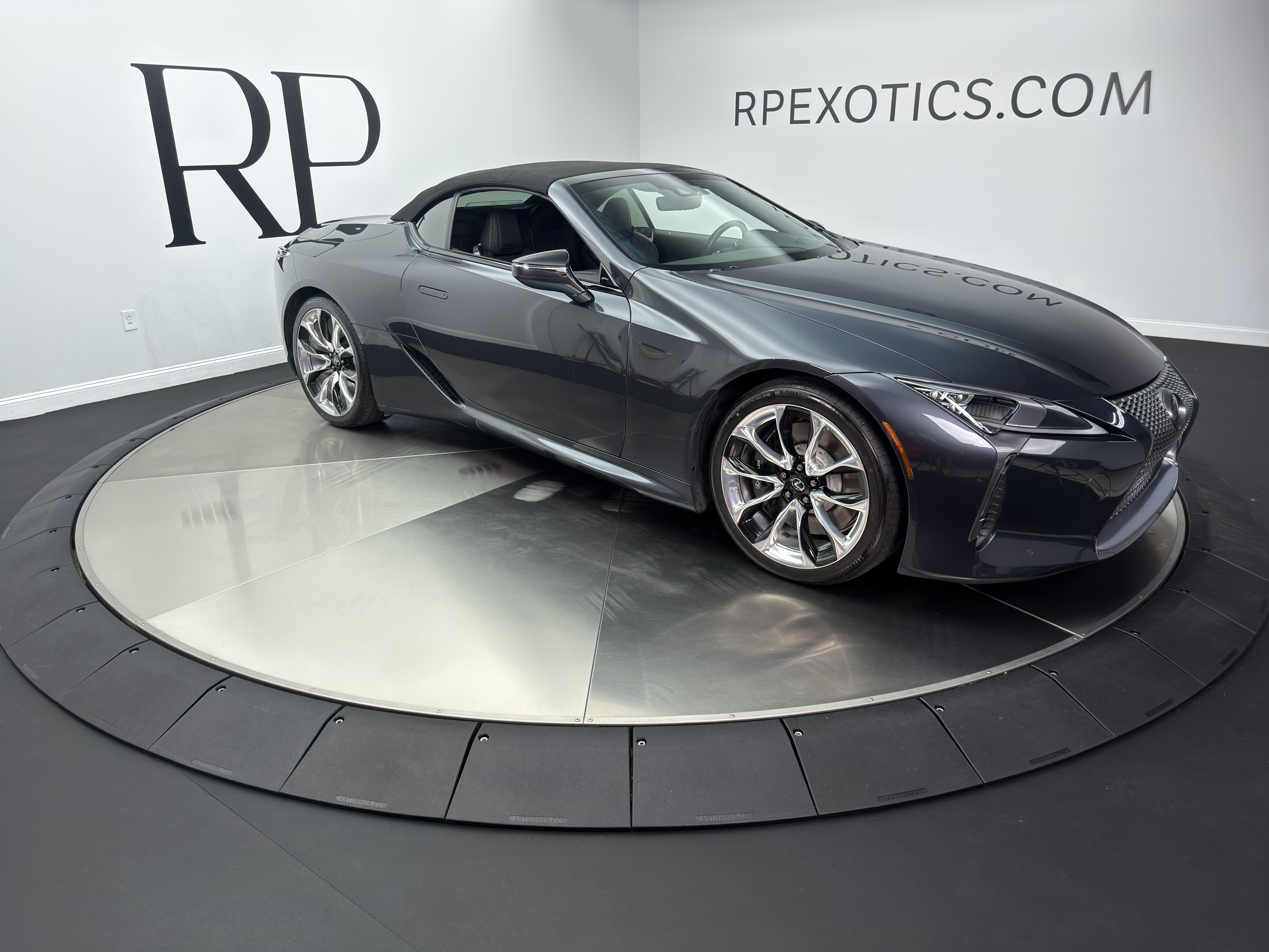 Used 2022 Lexus LC 500 Convertible w/ Touring Package RWD image 16
