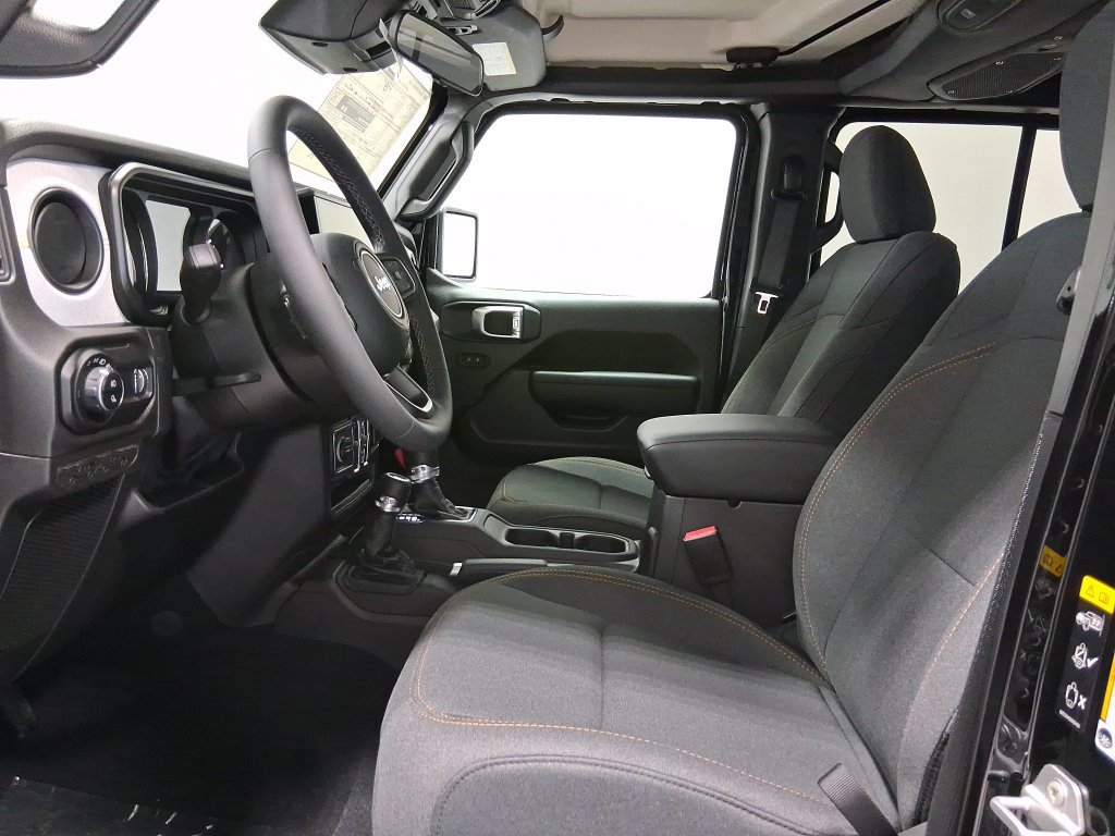 New 2026 Jeep Gladiator Sport AWD/4WD image 12